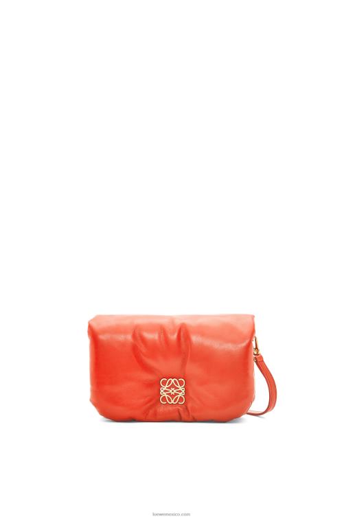 amanecer naranja bolso goya mini puffer de piel de cordero napa brillante Loewe R8J8Z326 mujer