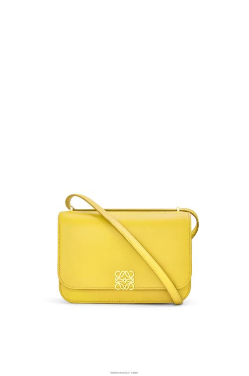 amarillo bolso goya en piel de becerro de seda Loewe R8J8Z302 mujer