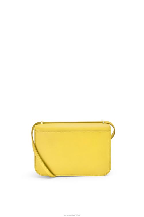 amarillo bolso goya en piel de becerro de seda Loewe R8J8Z302 mujer