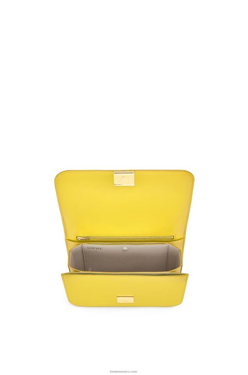 amarillo bolso goya en piel de becerro de seda Loewe R8J8Z302 mujer