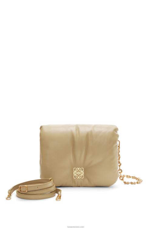 arcilla verde bolso puffer goya de napa de cordero brillante Loewe R8J8Z386 mujer