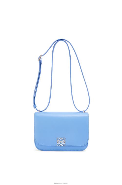 azul celestino bolso goya pequeño en piel de becerro de seda Loewe R8J8Z508 mujer