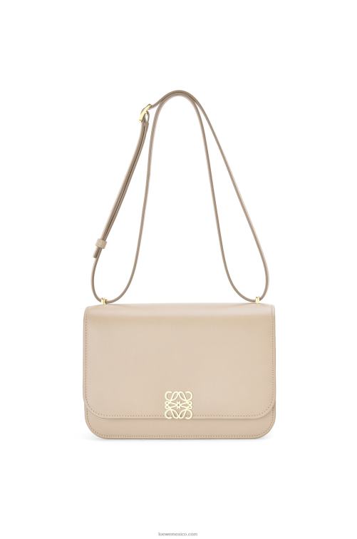 fantasma de luz bolso goya en piel de becerro de seda Loewe R8J8Z546 mujer