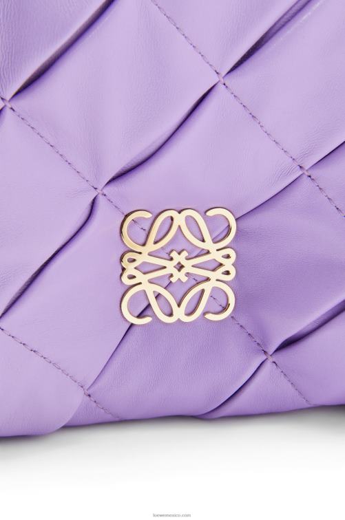 malva claro Puffer goya de piel de cordero napa brillante plisada Loewe R8J8Z379 mujer