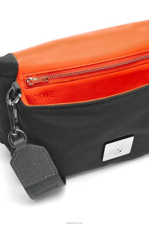 negro bolso goya mini puffer de nailon Loewe R8J8Z311 mujer