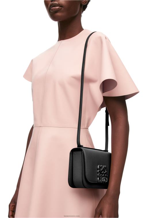 negro bolso goya pequeño en piel de becerro de seda Loewe R8J8Z456 mujer