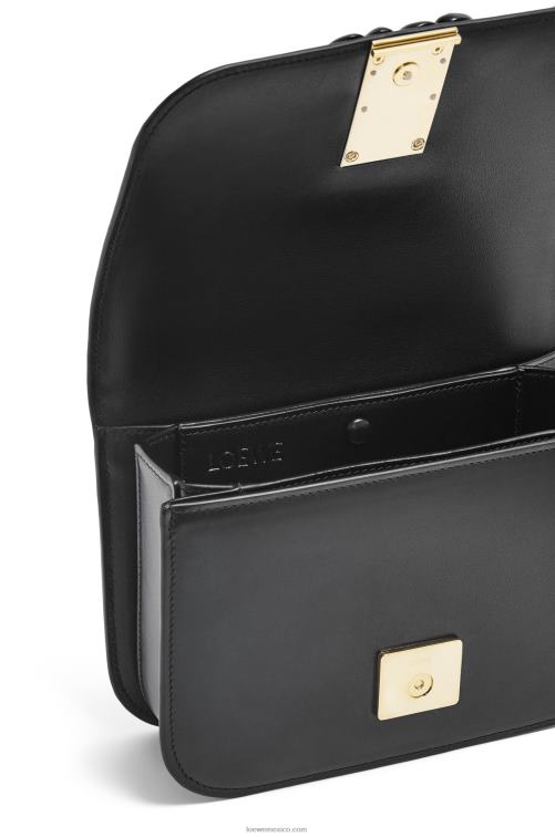 negro bolso goya pequeño en piel de becerro de seda Loewe R8J8Z456 mujer