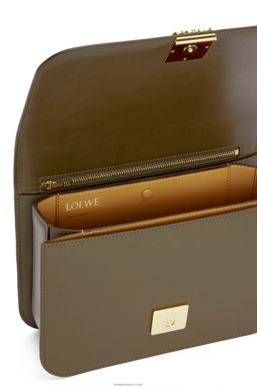 verde caqui oscuro bolso goya en piel de becerro de seda Loewe R8J8Z374 mujer