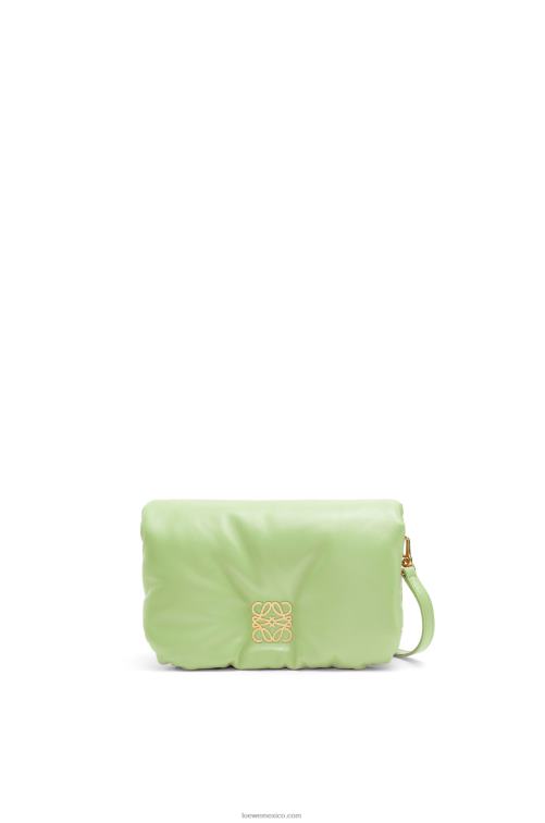 verde pálido claro bolso goya mini puffer de piel de cordero napa brillante Loewe R8J8Z247 mujer