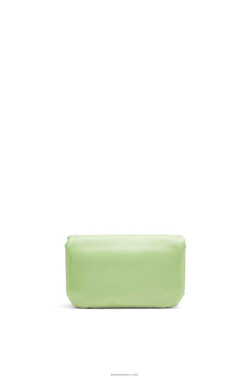 verde pálido claro bolso goya mini puffer de piel de cordero napa brillante Loewe R8J8Z247 mujer