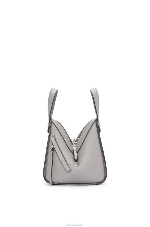 Perla gris bolso hamaca compacto de suave piel de becerro graneada Loewe R8J8Z342 mujer