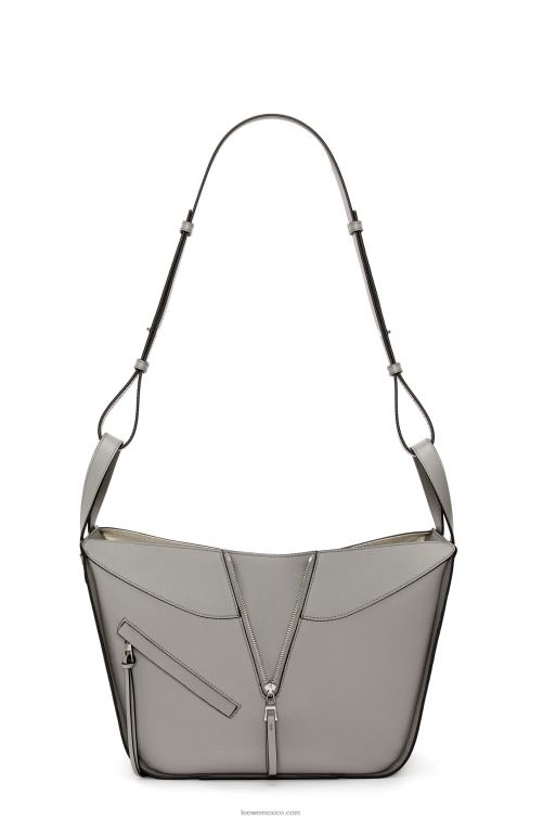 Perla gris bolso hamaca pequeño de suave piel de becerro graneada Loewe R8J8Z434 mujer