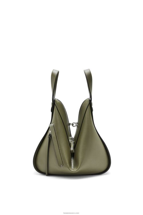 aguacate verde bolso hamaca pequeño de piel de becerro clásica Loewe R8J8Z524 mujer