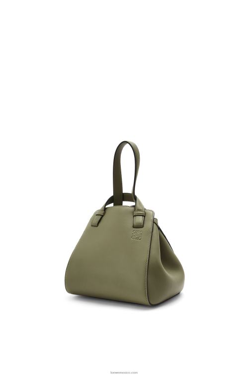 aguacate verde bolso hammock nugget de napa de becerro Loewe R8J8Z519 mujer