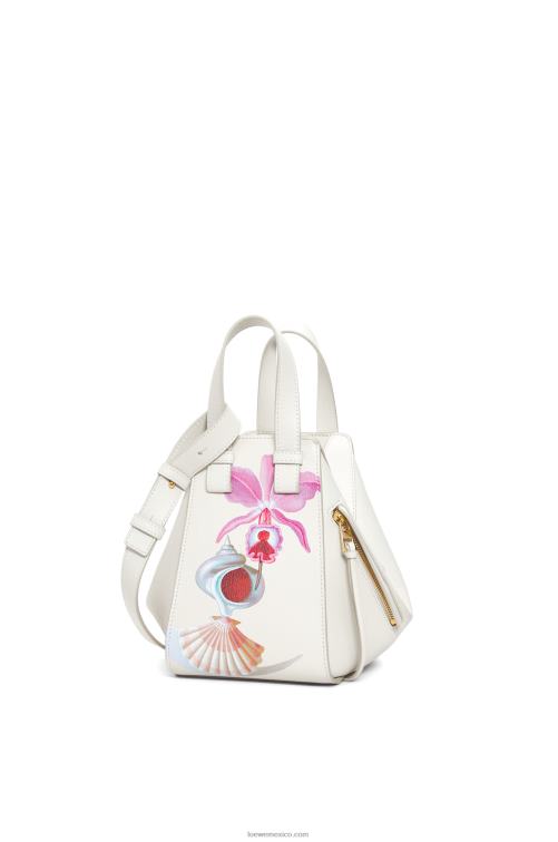 blanco suave Bolso compacto maruja mallo hammock de piel de becerro clásica Loewe R8J8Z339 mujer
