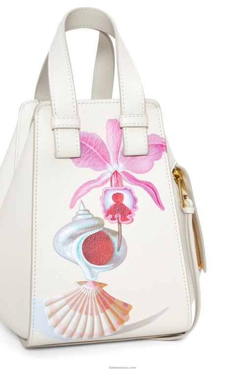 blanco suave Bolso compacto maruja mallo hammock de piel de becerro clásica Loewe R8J8Z339 mujer