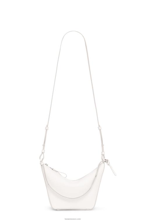 blanco suave bolso hobo mini hammock de piel de becerro clásica Loewe R8J8Z324 mujer