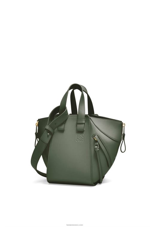 caqui de la vendimia Bolso compacto hamaca de piel de becerro satinada Loewe R8J8Z461 mujer