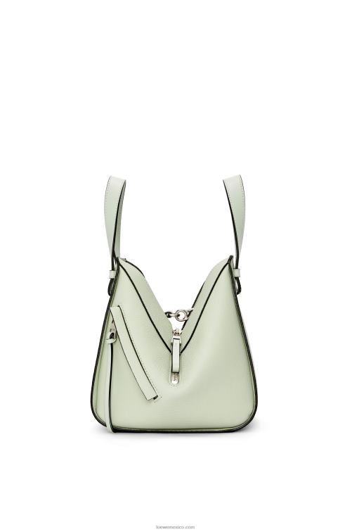 celadón claro bolso hamaca compacto de suave piel de becerro graneada Loewe R8J8Z343 mujer
