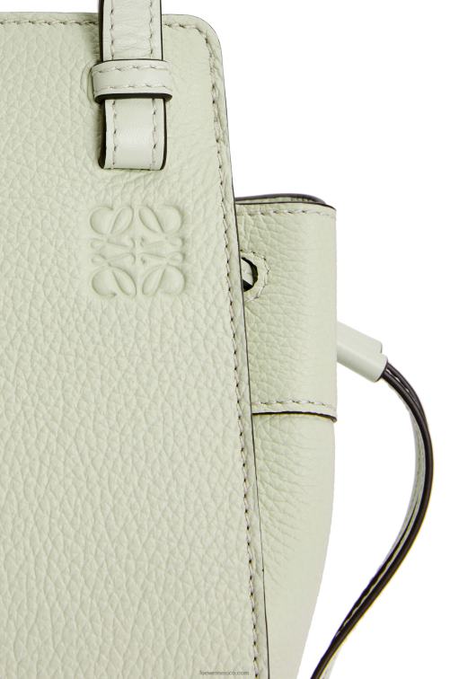 celadón claro mini hamaca con cordón de suave piel de becerro granulada Loewe R8J8Z244 mujer
