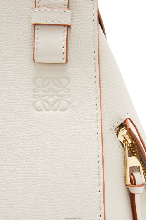 fantasma de luz bolso hamaca pequeño de piel de becerro granulada Loewe R8J8Z515 mujer