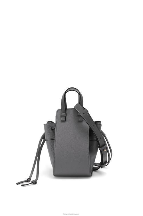gris asfalto mini hamaca con cordón de suave piel de becerro granulada Loewe R8J8Z252 mujer