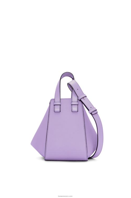 malva claro bolso hamaca compacto de suave piel de becerro graneada Loewe R8J8Z406 mujer