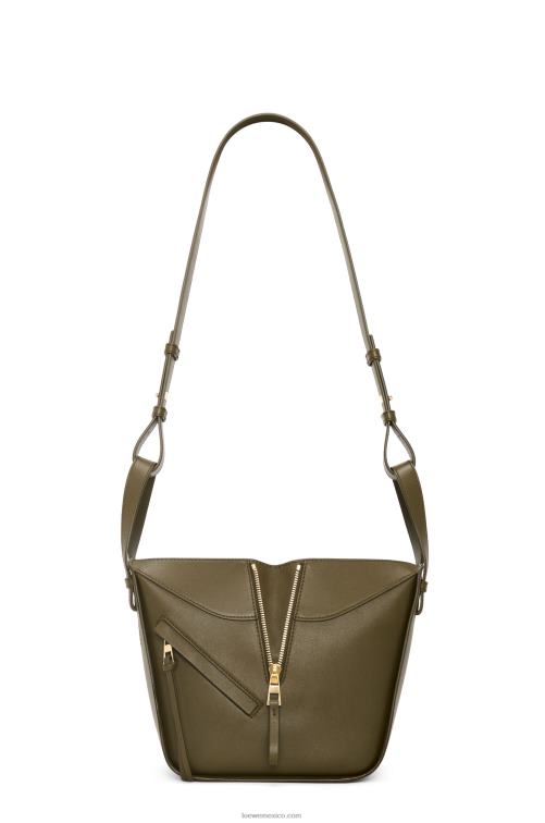 verde caqui oscuro bolso compacto hamaca en piel de becerro clásica Loewe R8J8Z372 mujer