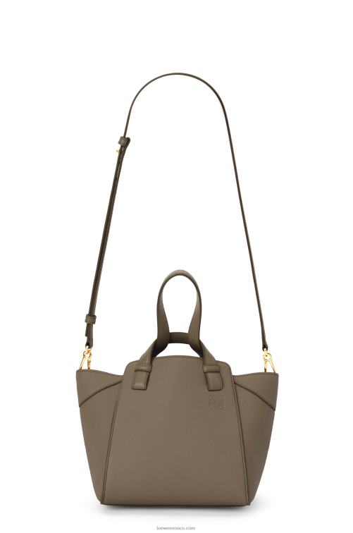 verde laurel bolso hammock nugget de suave piel de becerro granulada Loewe R8J8Z500 mujer