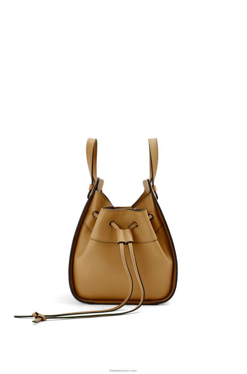 verde ocre mini hamaca con cordón en piel de becerro clásica Loewe R8J8Z243 mujer