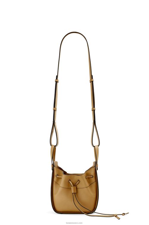 verde ocre mini hamaca con cordón en piel de becerro clásica Loewe R8J8Z243 mujer