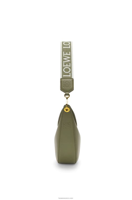 aguacate verde Bolso luna pequeño de piel de becerro satinada y jacquard Loewe R8J8Z474 mujer