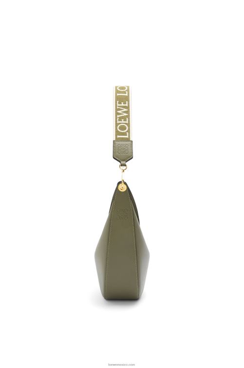 aguacate verde bolso luna de piel de becerro satinada y jacquard Loewe R8J8Z511 mujer