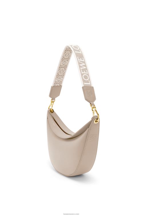 avena ligera Bolso luna pequeño de piel de becerro satinada y jacquard Loewe R8J8Z475 mujer