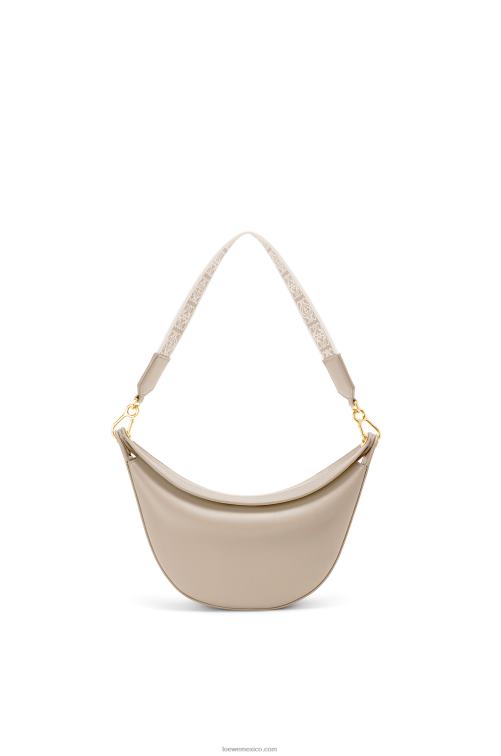 avena ligera Bolso luna pequeño de piel de becerro satinada y jacquard Loewe R8J8Z475 mujer