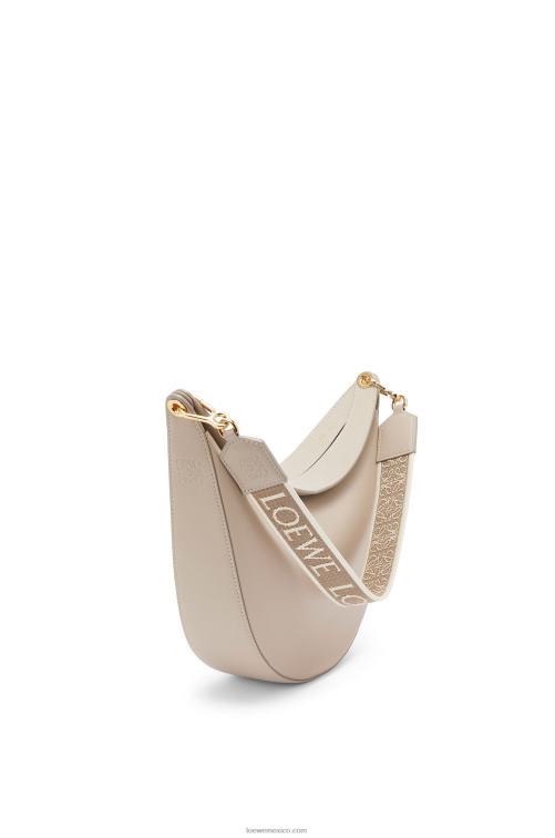avena ligera bolso luna de piel de becerro satinada y jacquard Loewe R8J8Z522 mujer