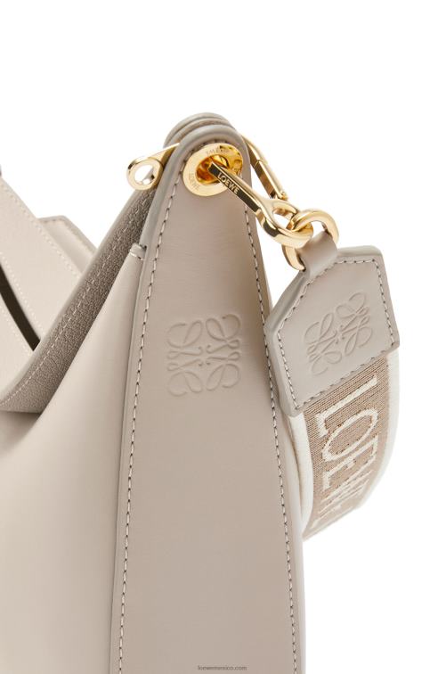 avena ligera bolso luna de piel de becerro satinada y jacquard Loewe R8J8Z522 mujer