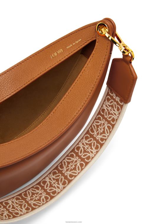 pacana Bolso luna pequeño de piel de becerro satinada y jacquard Loewe R8J8Z452 mujer