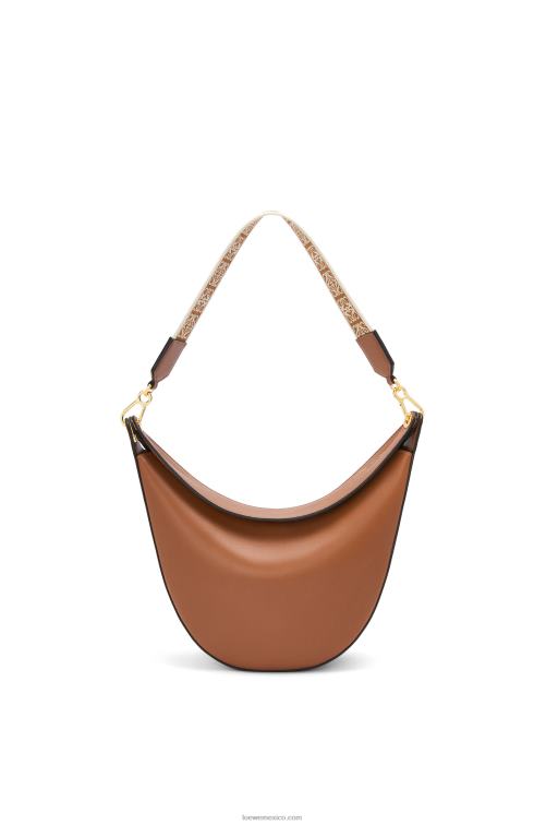 pacana bolso luna de piel de becerro satinada y jacquard Loewe R8J8Z453 mujer