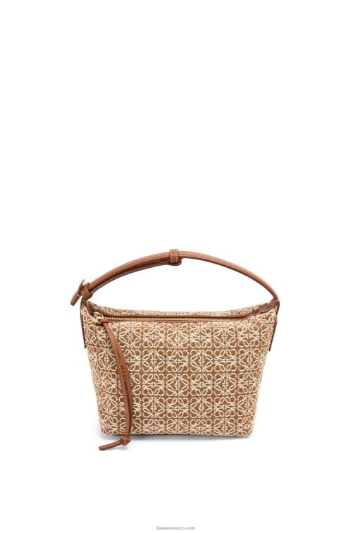 bronceado/pacana bolso cubi pequeño de jacquard anagrama y piel de becerro Loewe R8J8Z504 mujer