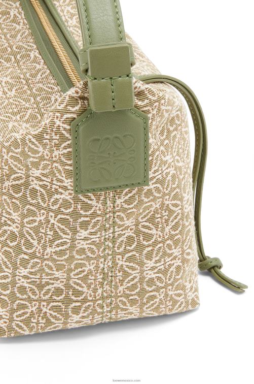 verde/verde aguacate bolso cubi pequeño de jacquard anagrama y piel de becerro Loewe R8J8Z485 mujer