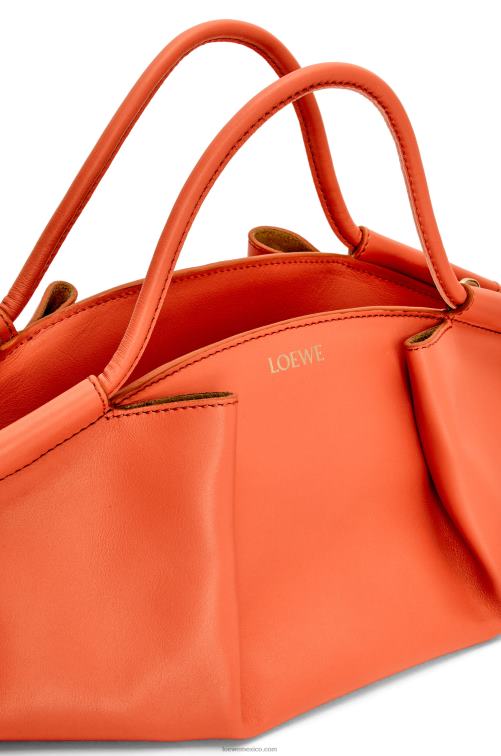 amanecer naranja bolso paseo pequeño de piel de becerro napa brillante Loewe R8J8Z349 mujer