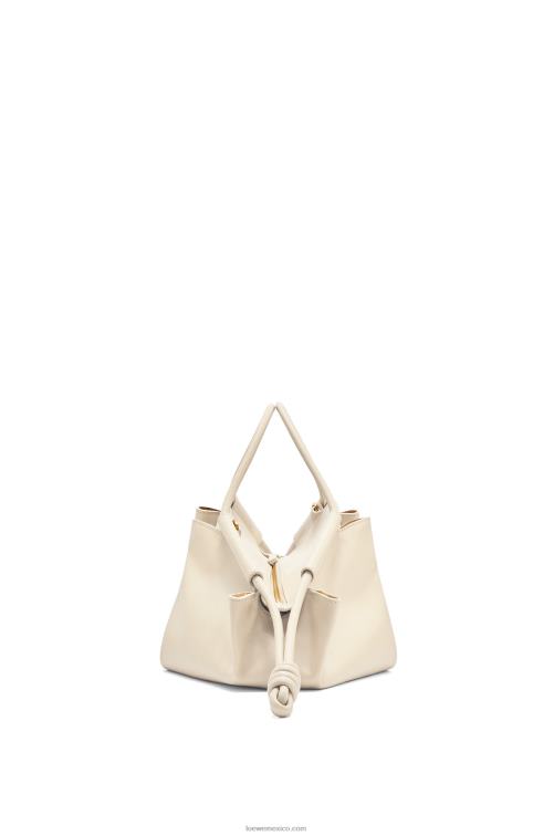 angora Bolso paseo de piel de becerro napa brillante Loewe R8J8Z346 mujer
