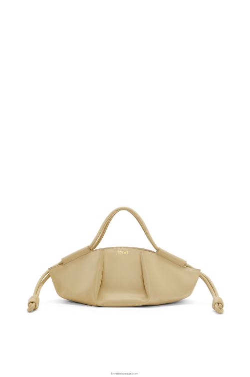 arcilla verde bolso paseo pequeño de piel de becerro napa brillante Loewe R8J8Z350 mujer