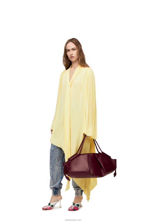 borgoña Bolso xl paseo de piel de becerro napa brillante Loewe R8J8Z415 mujer