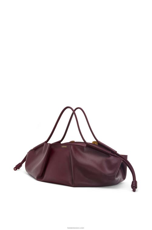 borgoña Bolso xl paseo de piel de becerro napa brillante Loewe R8J8Z415 mujer