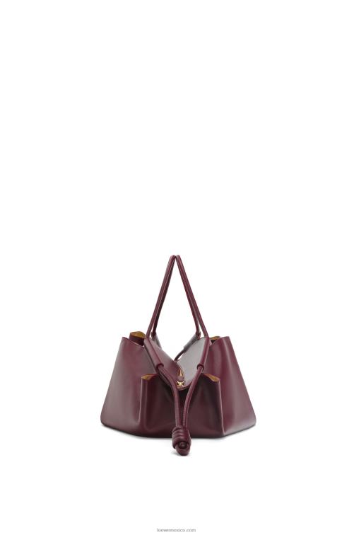 borgoña Bolso xl paseo de piel de becerro napa brillante Loewe R8J8Z415 mujer
