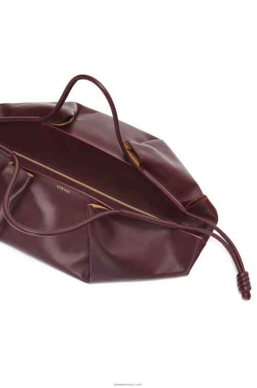 borgoña Bolso xl paseo de piel de becerro napa brillante Loewe R8J8Z415 mujer