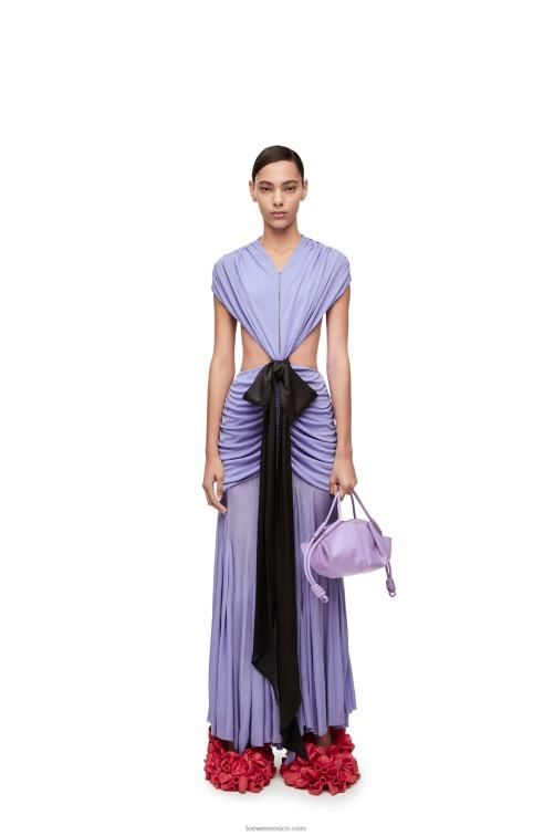 malva claro bolso paseo pequeño de piel de becerro napa brillante Loewe R8J8Z354 mujer