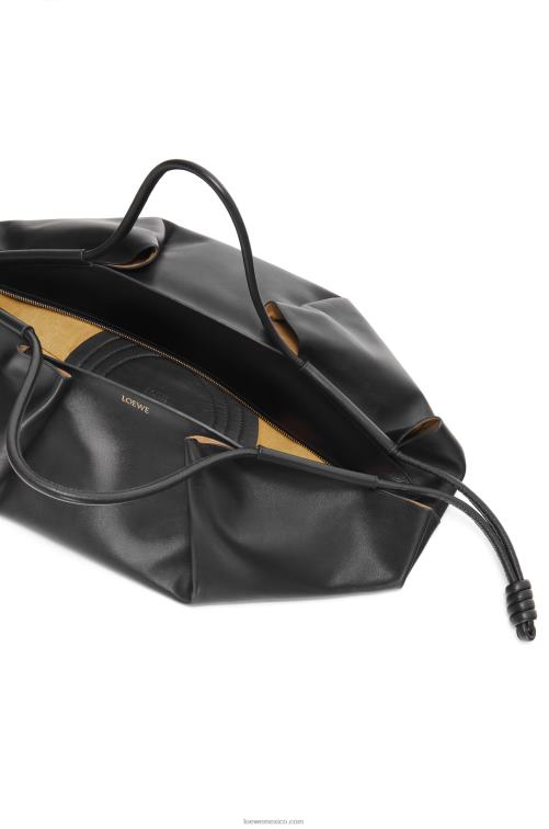 negro Bolso xl paseo de piel de becerro napa brillante Loewe R8J8Z401 mujer